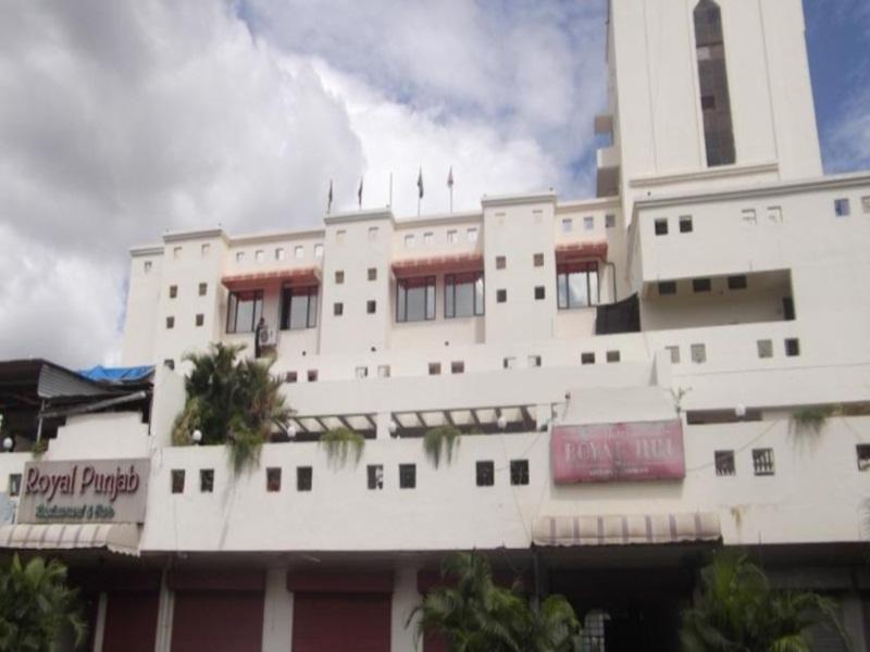 Oyo 1065 Hotel Hmr Royal Inn Pune Exterior photo